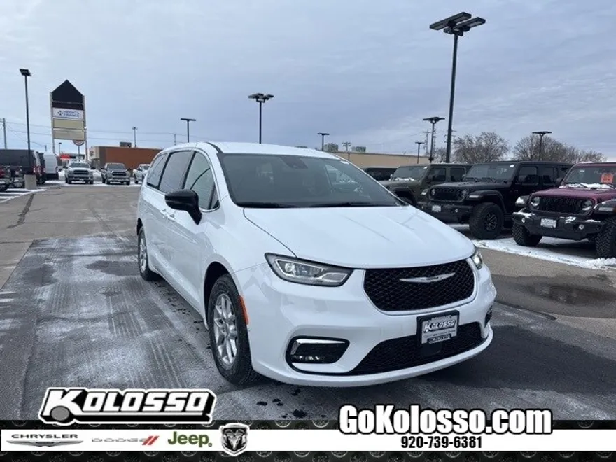 2025 Chrysler Pacifica photo 1