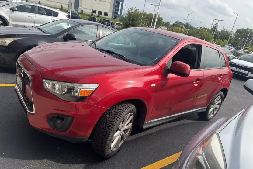 2015 Mitsubishi Outlander Sport ES photo 1