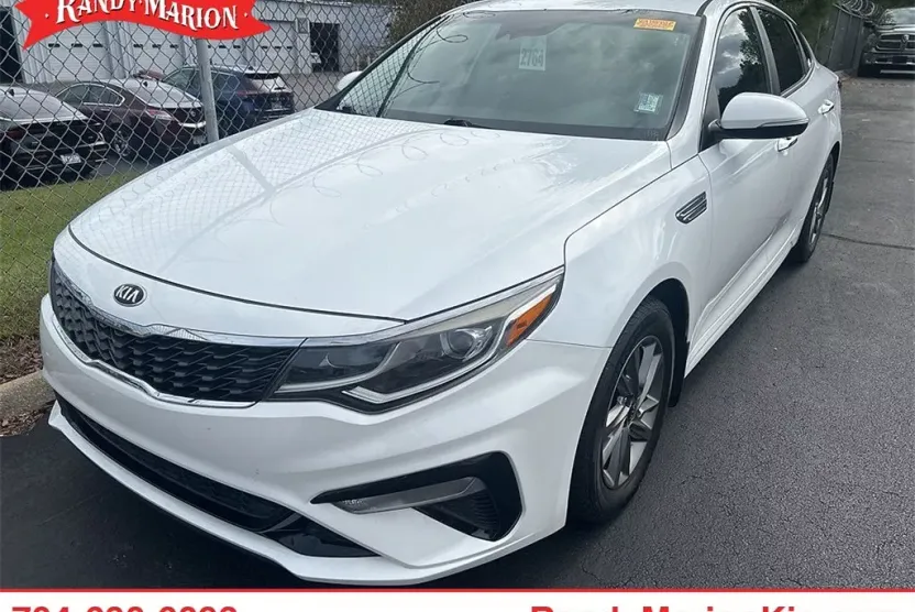 2019 Kia Optima LX photo 1
