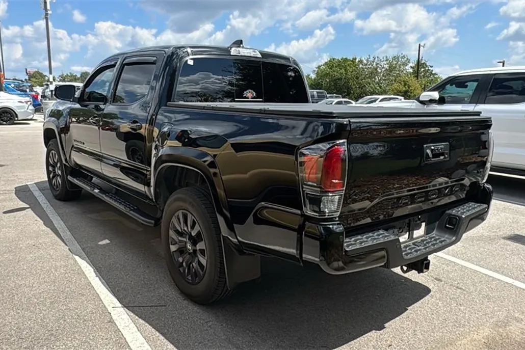 2023 Toyota Tacoma Limited V6 photo 1