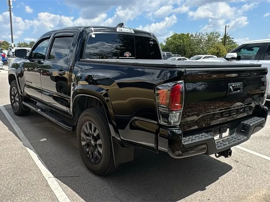 2023 Toyota Tacoma Limited V6 photo 1