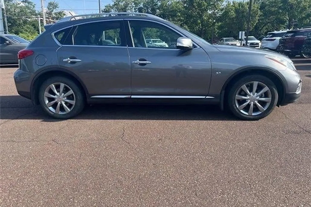 2017 Infiniti QX50 Base photo 1