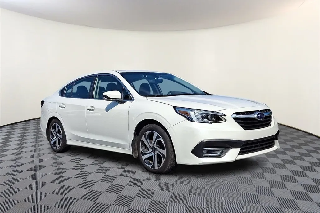 2022 Subaru Legacy Limited photo 1