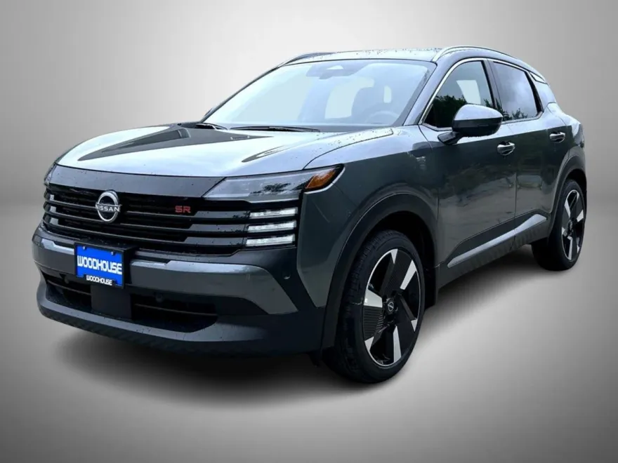 2025 Nissan Kicks SR photo 1