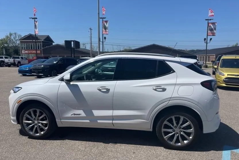 2024 Buick Encore GX Avenir photo 1