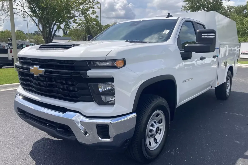 2024 Chevrolet Silverado 3500HD photo 1