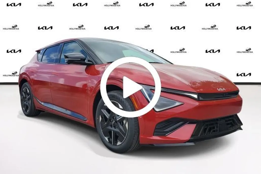 2025 Kia EV6 Wind photo 1