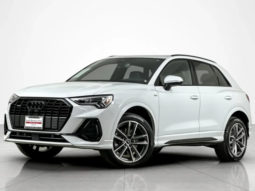 2025 Audi Q3 S line Premium 45 TFSI photo 1