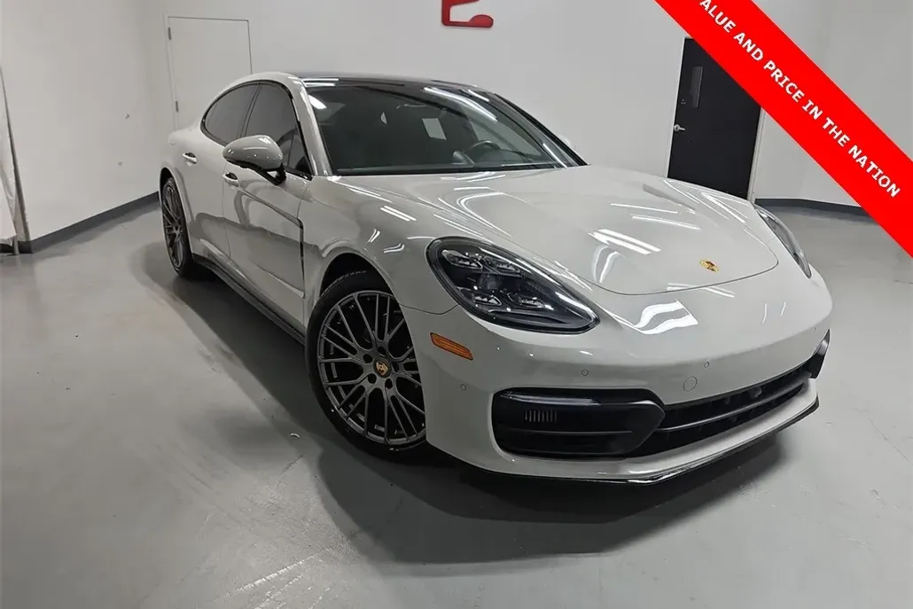 2022 Porsche Panamera Platinum photo 1