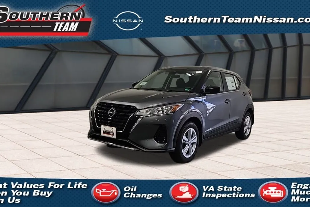 2025 Nissan Kicks Play S photo 1