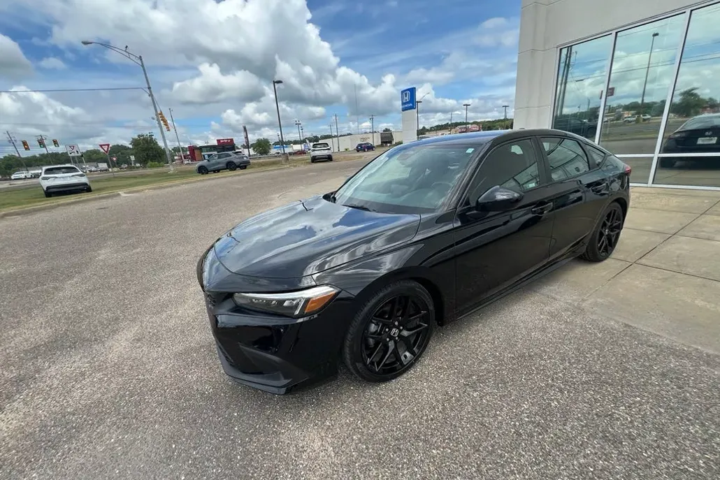 2024 Honda Civic Sport photo 1