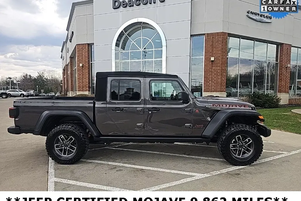 2024 Jeep Gladiator Mojave photo 1