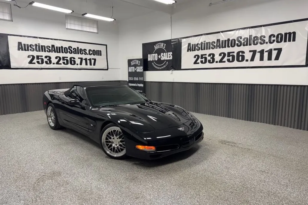 2003 Chevrolet Corvette Base photo 1