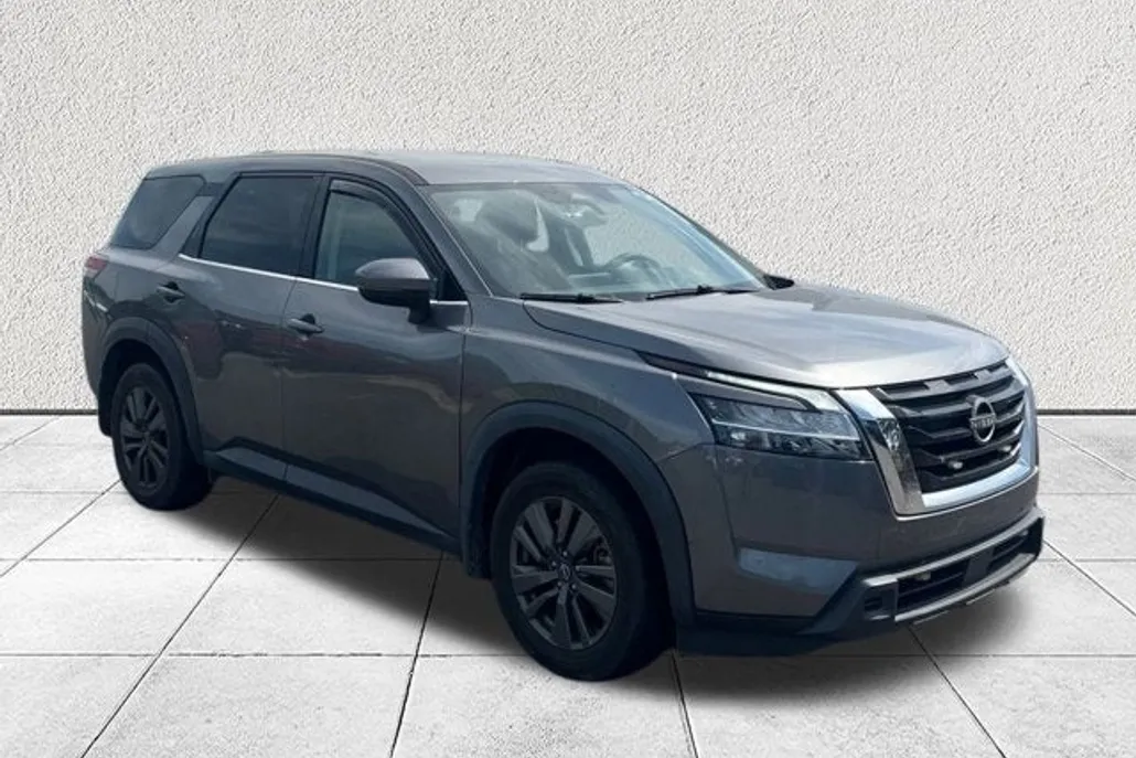 2022 Nissan Pathfinder S photo 1