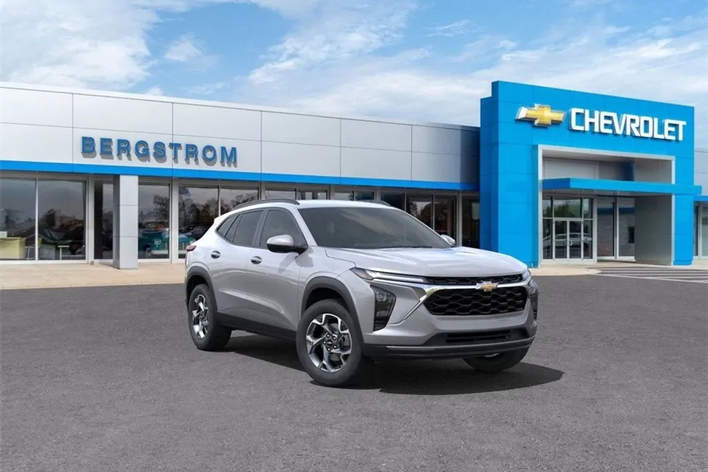 2025 Chevrolet Trax LT photo 1