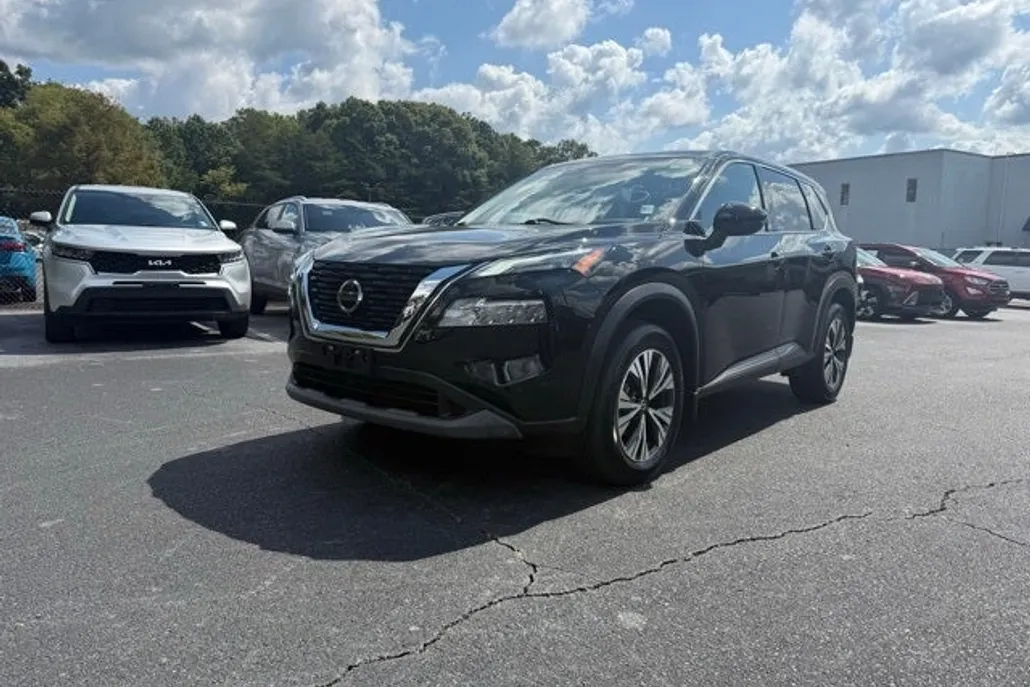 2021 Nissan Rogue SV photo 1
