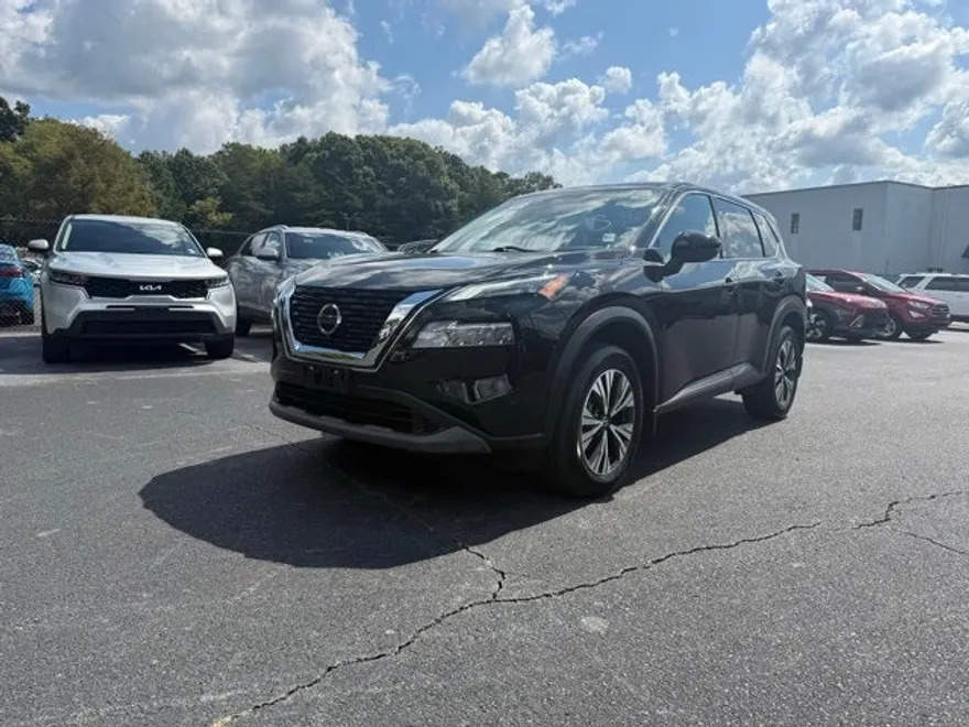 2021 Nissan Rogue SV photo 1