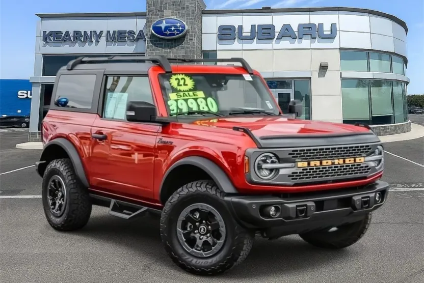 2022 Ford Bronco Badlands photo 1