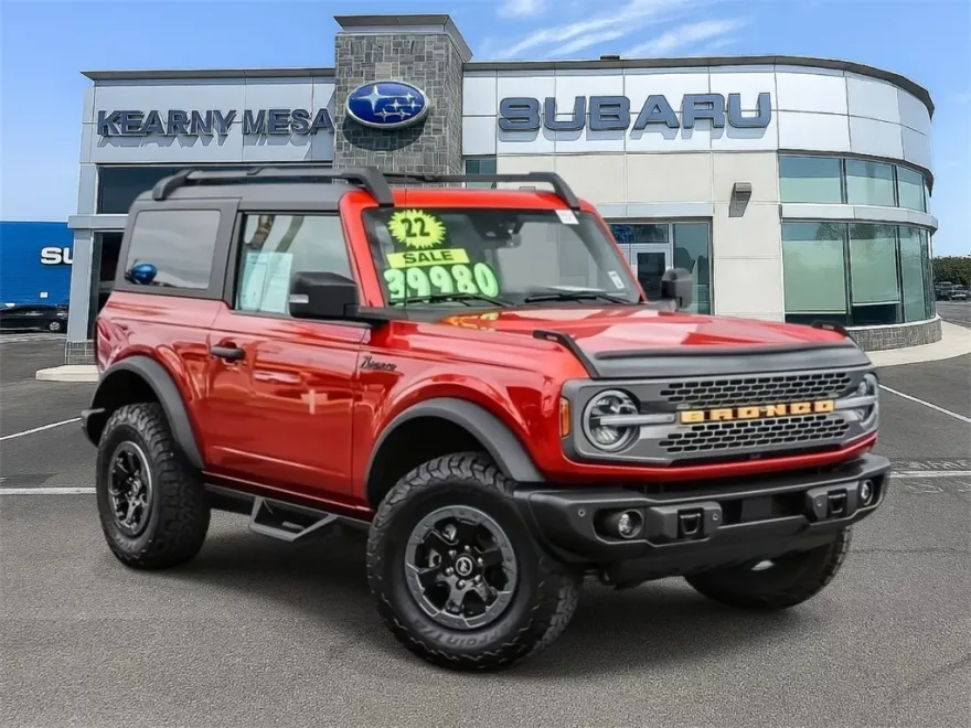 2022 Ford Bronco Badlands photo 1