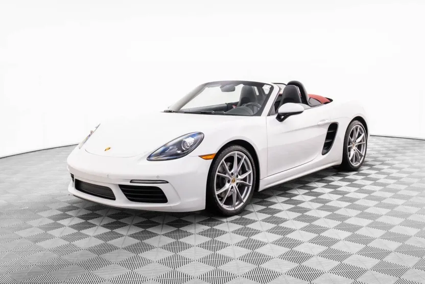 2019 Porsche Boxster photo 1