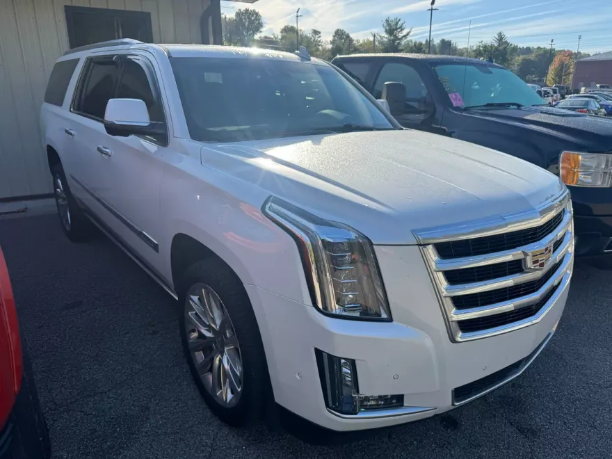 2019 Cadillac Escalade ESV Premium Luxury photo 1