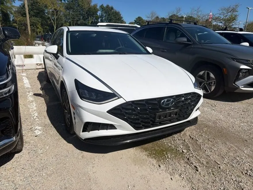 2022 Hyundai Sonata Hybrid Limited photo 1