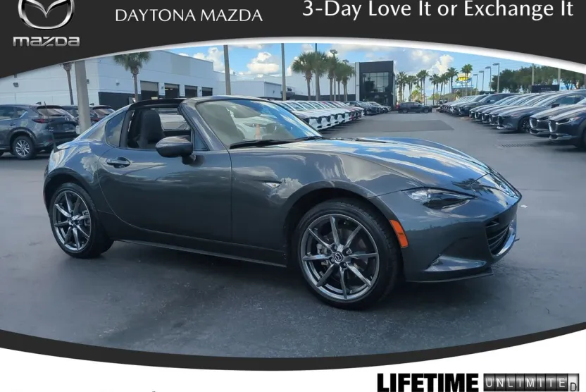 2022 Mazda MX-5 Miata RF Miata Grand Touring photo 1