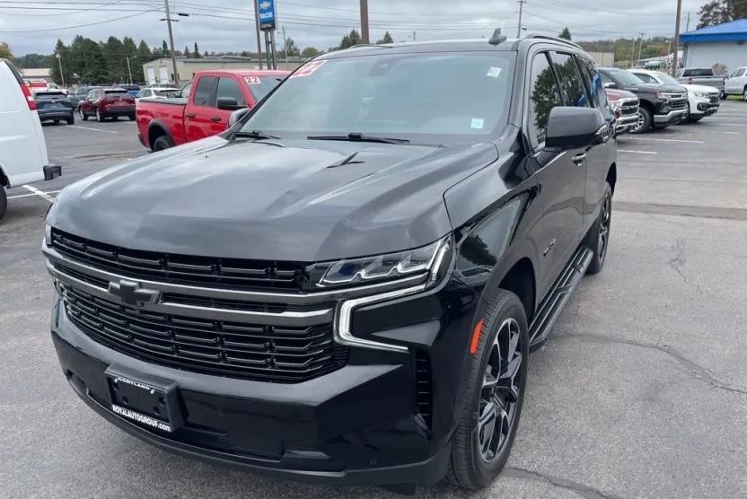 2022 Chevrolet Tahoe RST photo 1