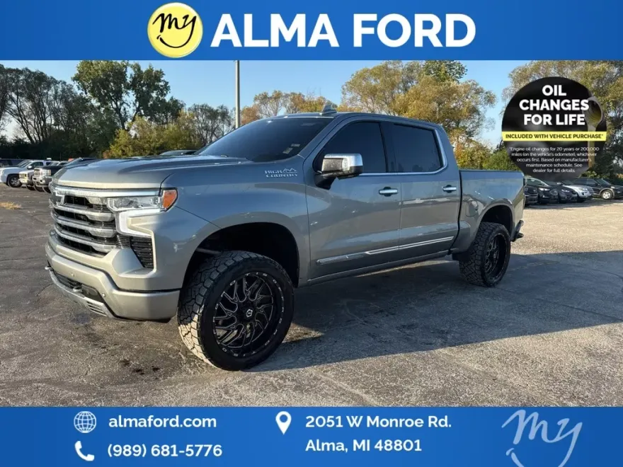 2024 Chevrolet Silverado 1500 High Country photo 1