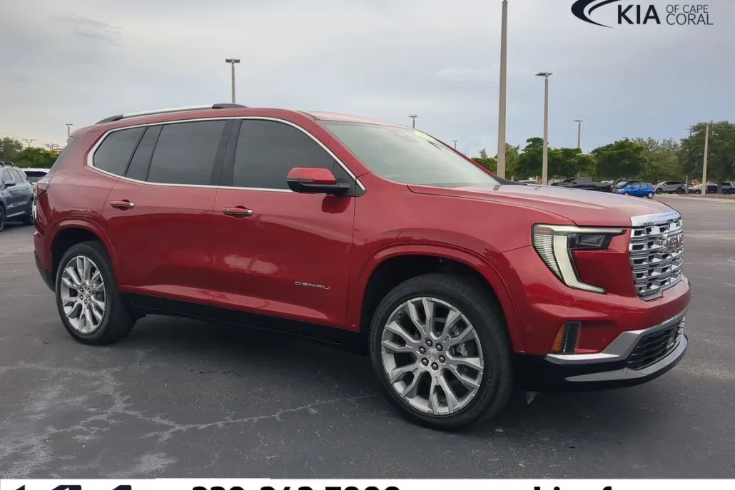 2024 Gmc Acadia Denali photo 1