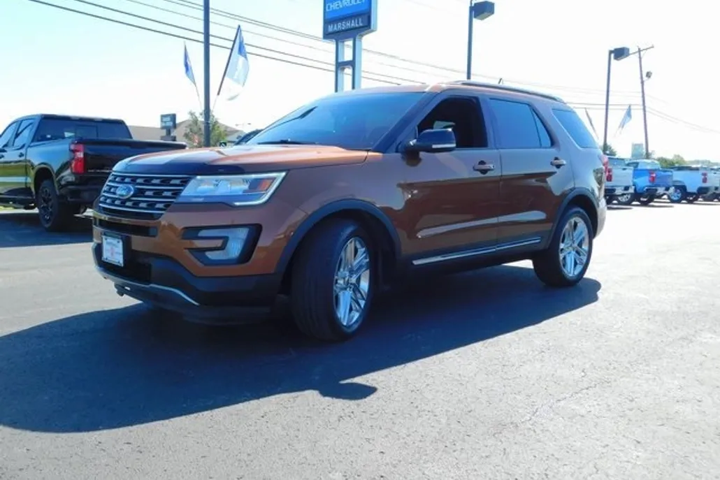 2021 Ford Edge SEL photo 1