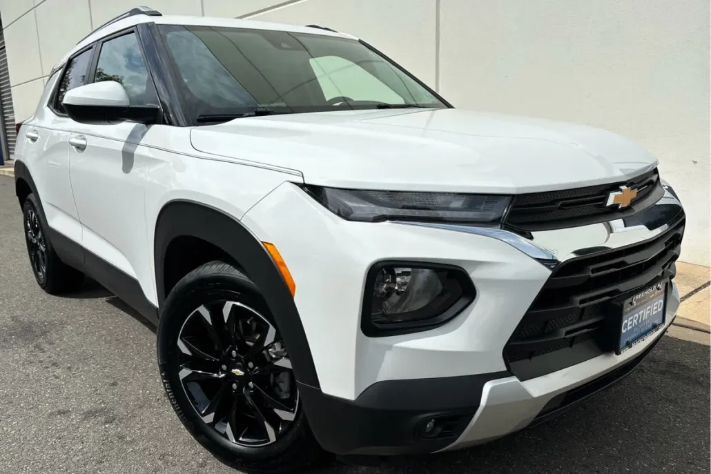 2023 Chevrolet Trailblazer LT photo 1