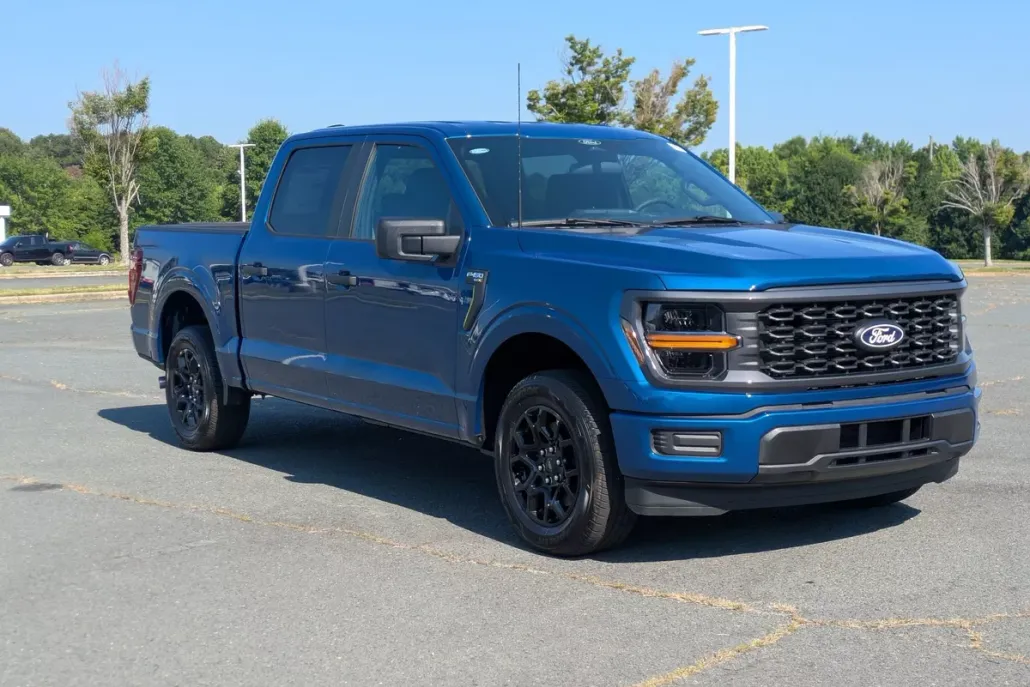 2025 Ford F-150 STX photo 1