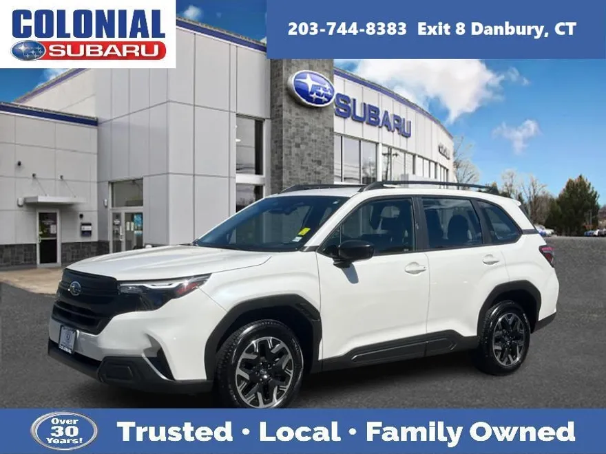 2025 Subaru Forester Base photo 1