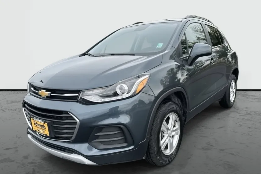 2022 Chevrolet Trax LT photo 1