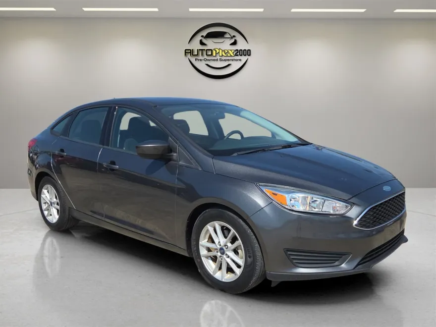 2018 Ford Focus SE photo 1