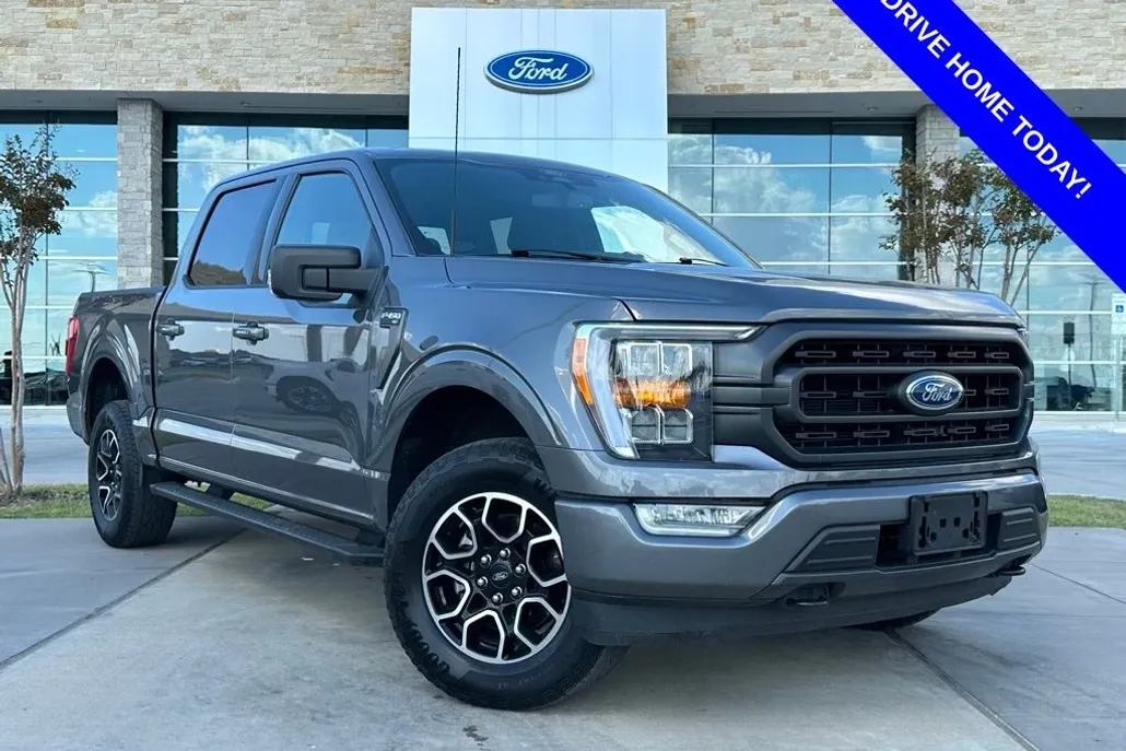 2022 Ford F-150 XLT photo 1
