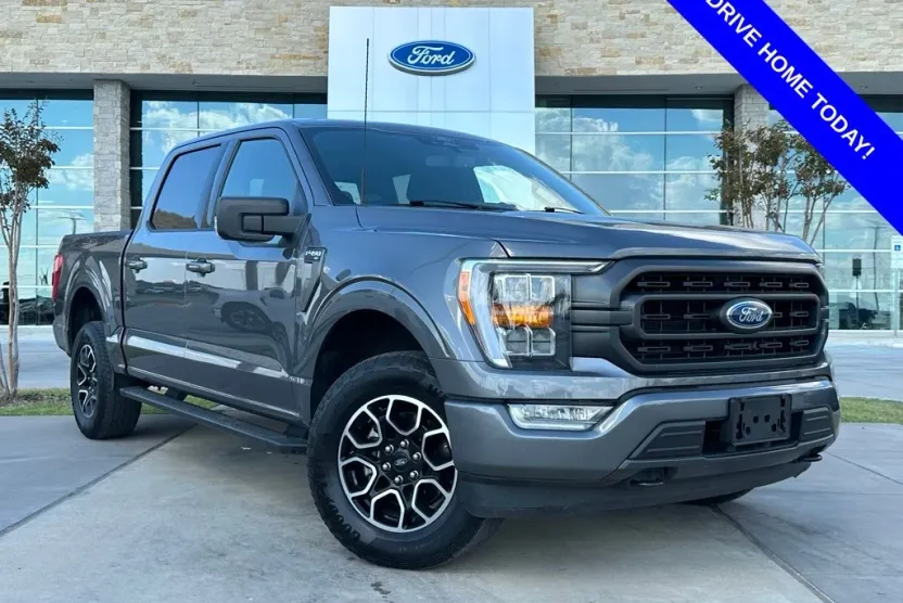 2022 Ford F-150 XLT photo 1