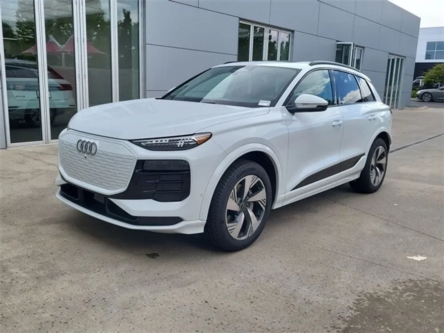 2025 Audi Q6 E-tron Premium Plus photo 1