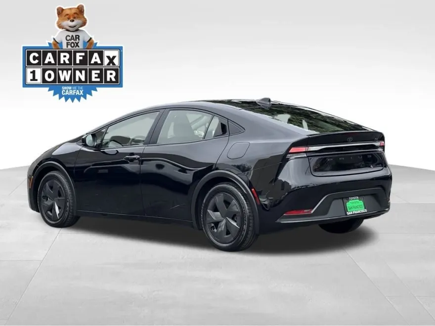 2023 Toyota Prius Prime SE photo 1
