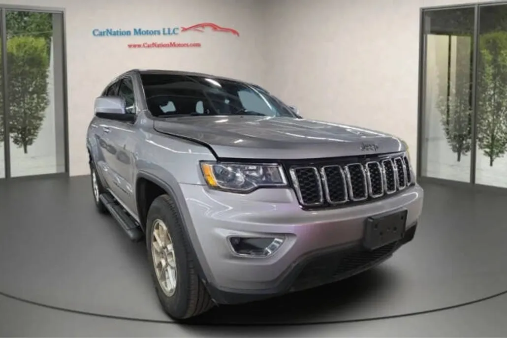 2018 Jeep Grand Cherokee Laredo E photo 1