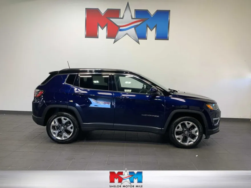 2017 Jeep Compass Limited photo 1