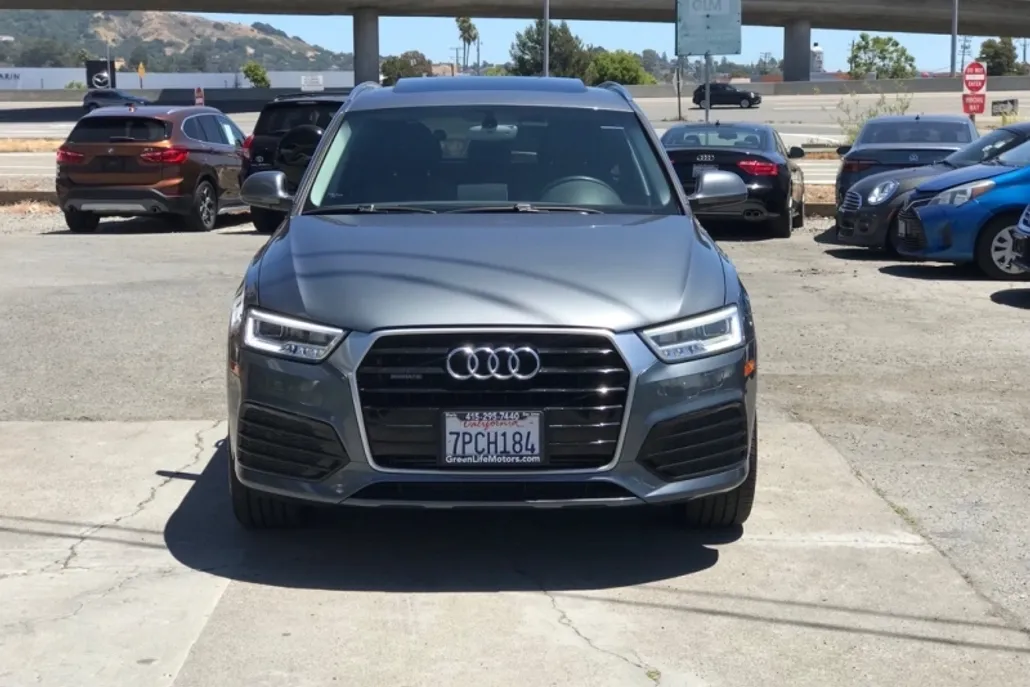 2016 Audi Q3 Prestige photo 1