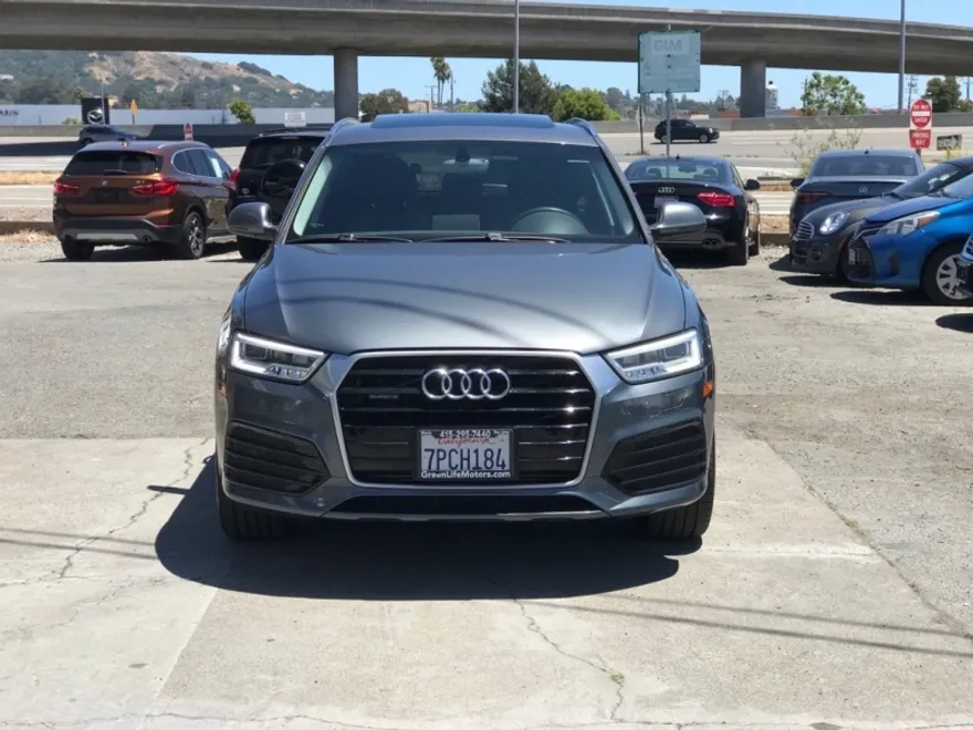 2016 Audi Q3 Prestige photo 1
