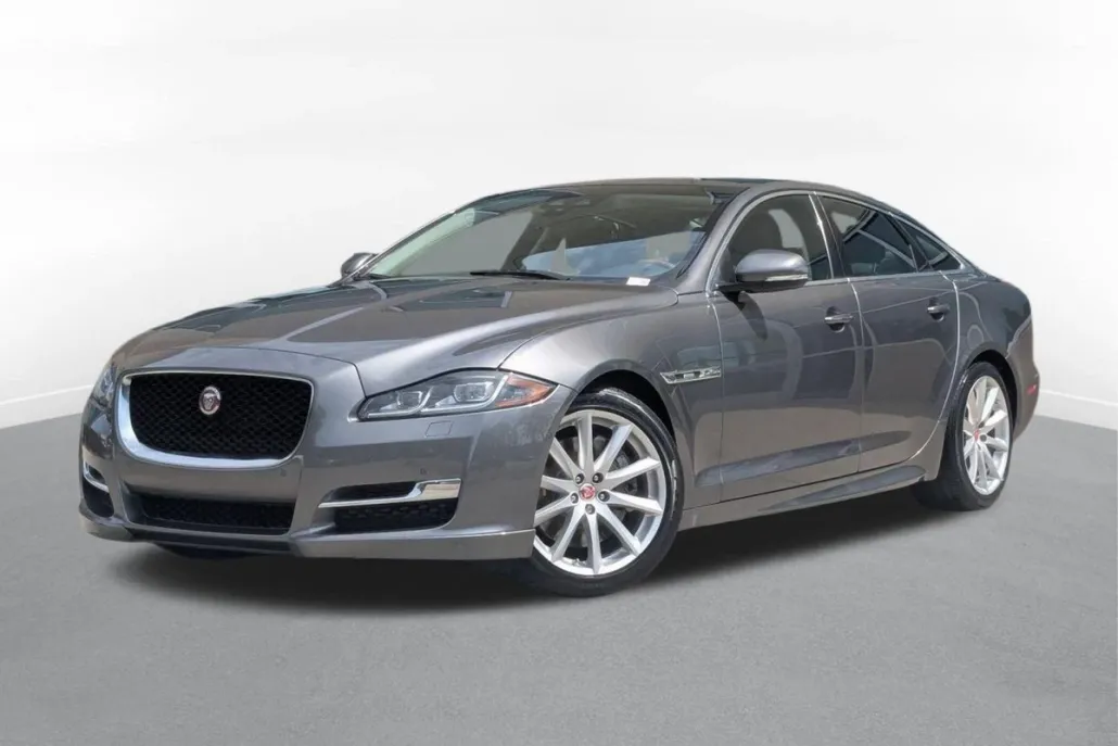 2019 Jaguar XJ Supercharged photo 1