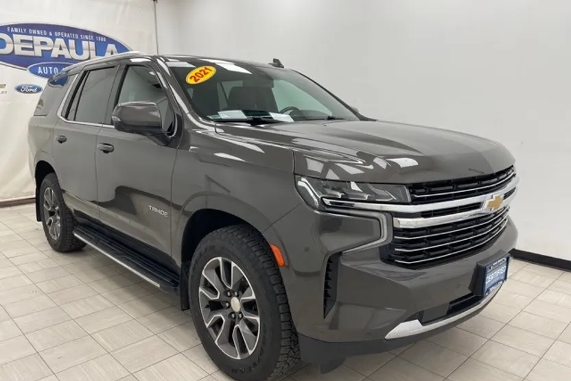 2021 Chevrolet Tahoe LT photo 1