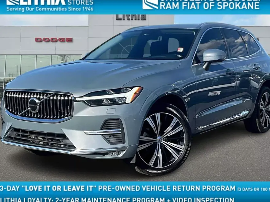 2022 Volvo XC60 B5 Inscription photo 1
