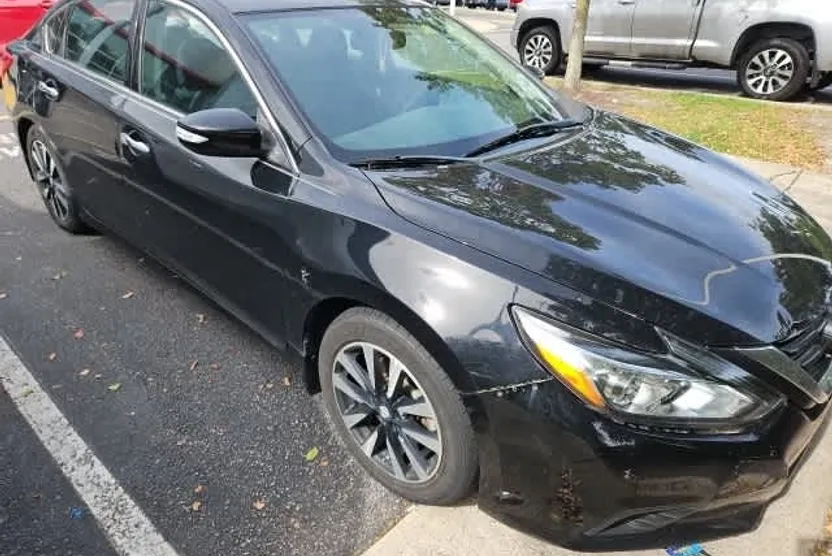 2018 Nissan Altima 2.5 SV photo 1