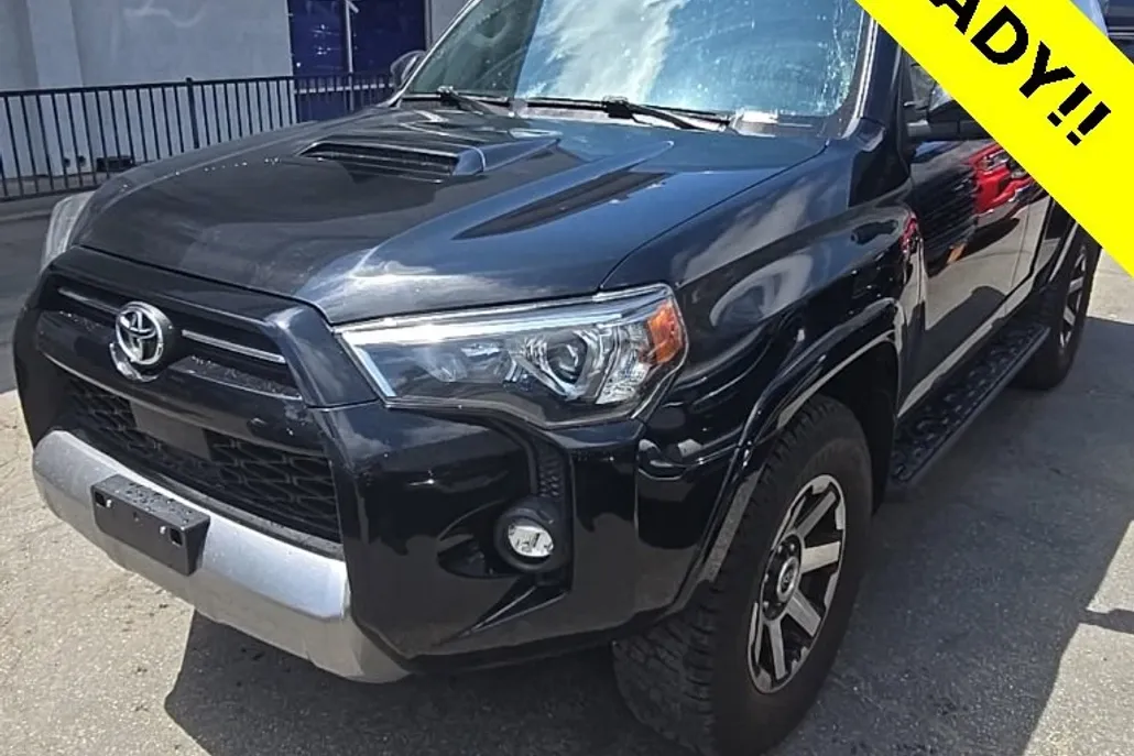 2022 Toyota 4Runner TRD Off-Road Premium Sport photo 1