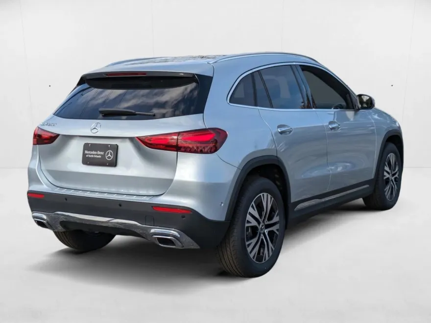 2025 Mercedes Benz GLA 250 photo 1